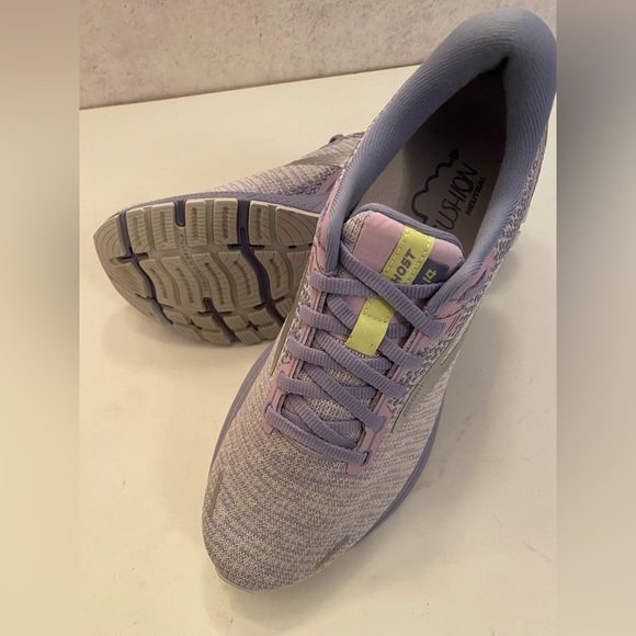 BROOKS GHOST 14 RUNNING SHOES LILAC SIZE 9.5 EXCELLENT CONDITION - Picture 2 of 10